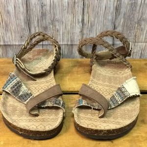 Muck Lucks braided ankle strap sandals brown 9.5
